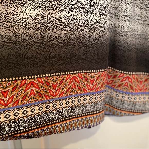 Lularoe Riley - Picture 2 of 5